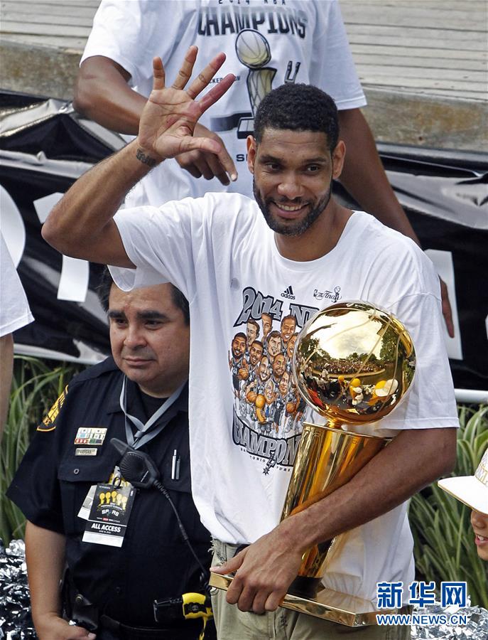 她们以默契 她们以默契