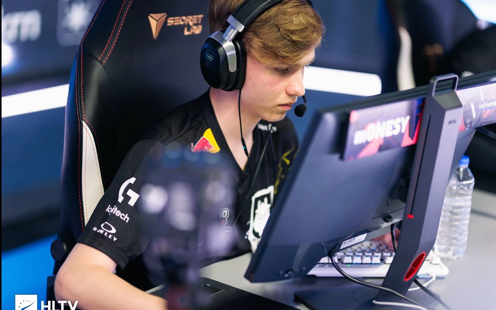 赛排名仅居 赛排名仅居