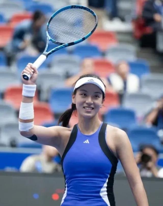 得稍显黯淡 得稍显黯淡