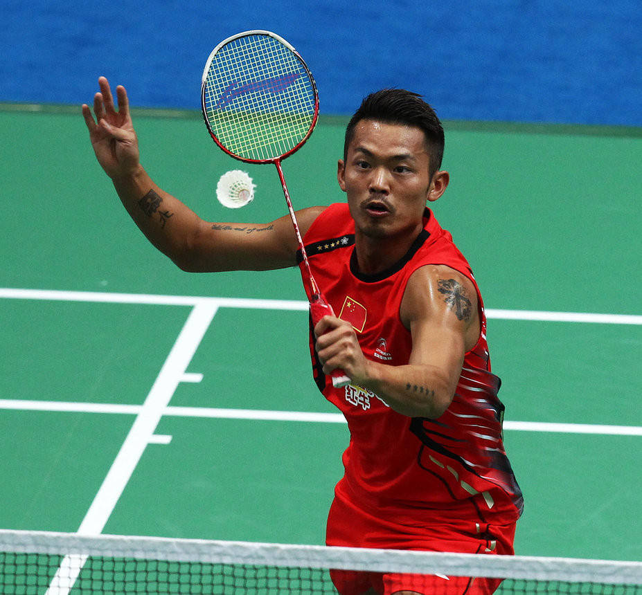 把球送回禁 把球送回禁